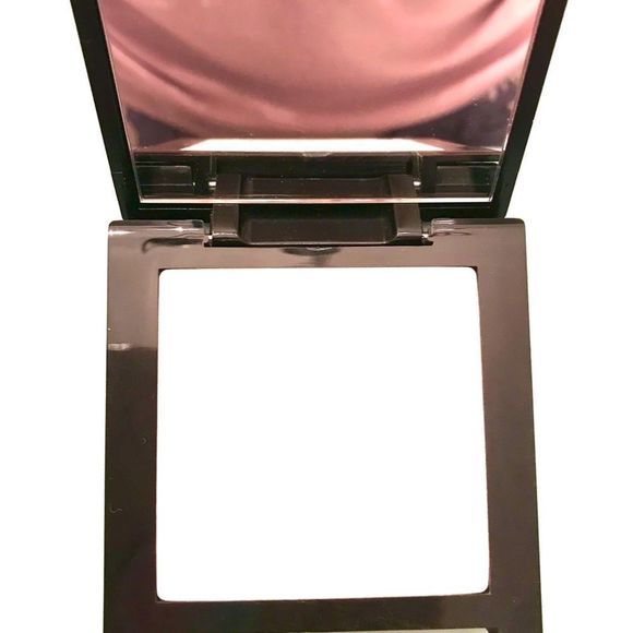 MAKE Colourless Translucent Soft Powder - Picture 3 of 6